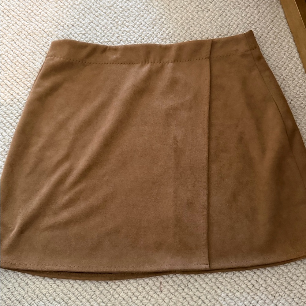 Max Studio Suede Mini Skirt in Camel Brown